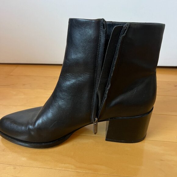 Sam Edelman Joey Mid Heel Bootie - Picture 2 of 5